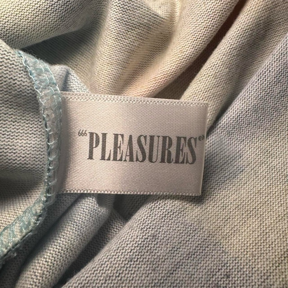 NWOT Pleasures Jesus Graphic Tee - Picture 7 of 9